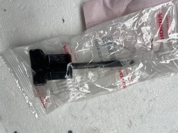 Крепление запасного колеса HONDA 74654-SE0-A00