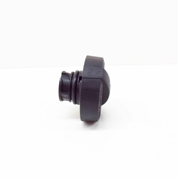 фото thumb №5, Крышка масла volvo s60 mk2 оригинальный 30677517