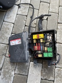 фото thumb №1, Коробка предохранителей c4 picasso ii 1.6 e-hdi