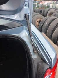 фото thumb №2, Привод амортизатор крышки задняя fiat linea 2008