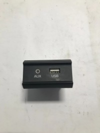 фото thumb №1, Разъём вход aux usb kia rio iv 16-