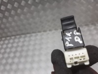 фото thumb №2, Кнопка переключатель стекло правый перед primera p11