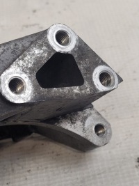 Кронштейн основание генератора оригинальный номер 06b903143k audi a4 b5 98r. 1.6b Киев, фото thumb