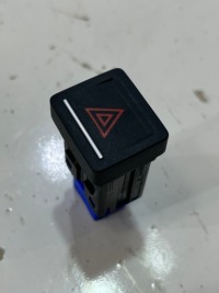 фото thumb №1, Кнопка света аварийных vw golf vii