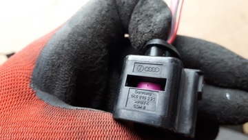 фото thumb №7, Q5 8r штекер роз'єм з'єднувач 8r0972701 a4 b8 a6 c7