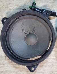 фото thumb №1, Динамик перед audi a4 b5