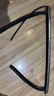 фото thumb №1, Молдинг уплотнитель правый задняя ford s-max