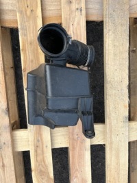 фото thumb №1, Bmw e60 e61 lci резонатор воздуха 7571463