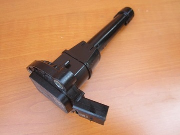 фото thumb №8, Vw audi a4 a5 a6 q5 a6 2.0 tsi tfsi датчик уровня масла 06l907660 5339377