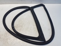 фото thumb №1, Maserati levante прокладка правая перед