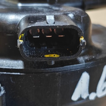 фото thumb №3, Citroen peugeot 1.6 bluehdi корпус фильтра топлива