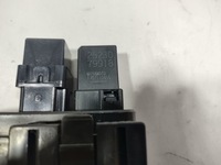 фото thumb №7, Infiniti q50 14r- корпус коробка предохранителей