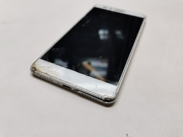 HONOR 5X KIW-L21 ПОВРЕЖДЕН