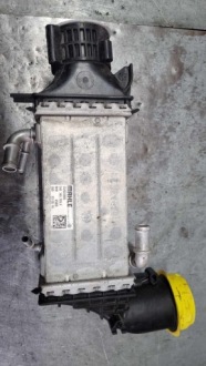 Радиатор интеркулер vw audi skoda 04e 785e Недорого, фото thumb