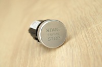 фото thumb №1, Оригинальный кнопка переключатель запуск стоп audi a5 8t lift 8k0905217a 14km!