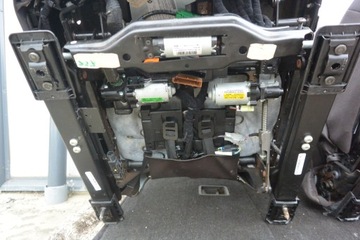 фото thumb №15, Maserati quattroporte vi сиденья диван кожа защита колонки nappa bowers & wilkins