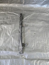 фото thumb №1, Кронштейн подрамник перед toyota prius plus