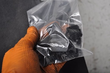 фото thumb №6, Volvo s60 ii v60 шумоізоляція підкладка капота 31402487 застібки