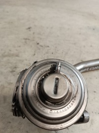 фото thumb №1, Клапан egr mercedes w203 2.2cdi оригінальний номер a6110900754