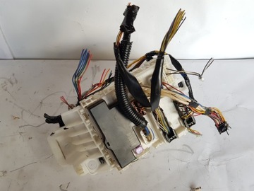 фото thumb №3, Коробка запобіжників suzuki swift mk5 1.2