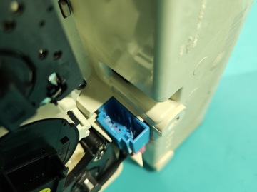 фото thumb №8, Лампа кабіни лампа audi q5 08- 8t0947135f