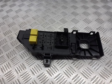 фото thumb №1, Коробка запобіжників opel vectra c 2.2 24443147