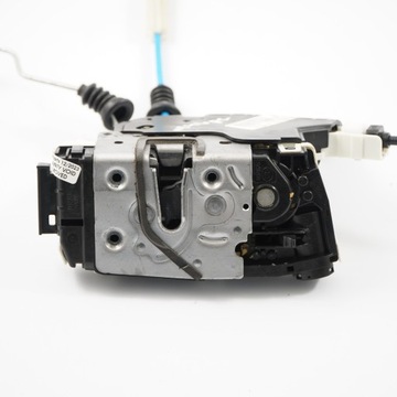 фото thumb №12, Mercedes w176 замок дверь левый зад a2047303535