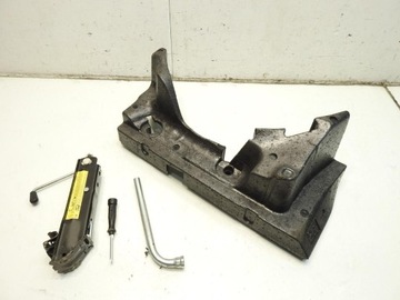 фото thumb №6, Домкрат ключ викрутка вкладка vw passat b6 рестайлінг універсал 3c0012115b 3c0011031b