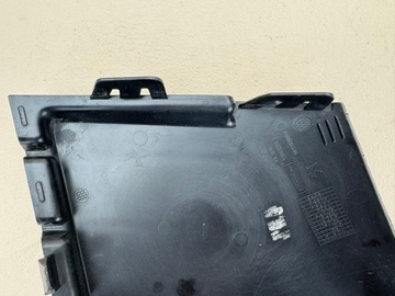 фото thumb №10, Peugeot expert 3 iii traveller 16r- заглушка радара бампера зад 9811929977