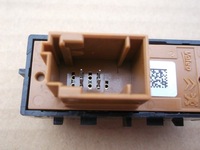 фото thumb №4, Peugeot 2008 кнопка блокировка дверь