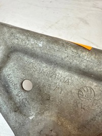 фото thumb №8, Кронштейн кронштейн крила лівий перед skoda rapid seat toledo iv