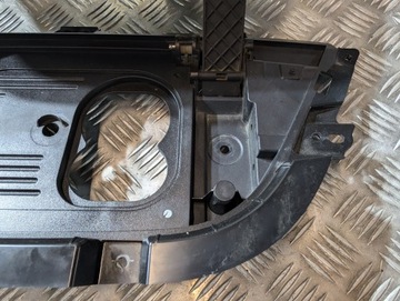 фото thumb №12, Maxus ev30 e доставляти 3 2019- решітка радіатора логотип кришка заряджання