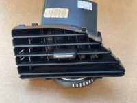 Купить Решётка впуск воздуха левая renault megane 3 cc оригинальный номер 687618796r, фото thumb