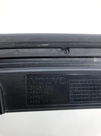 фото thumb №3, Volvo xc40 защита накладка ремня передней 31457352