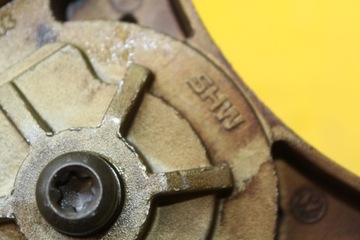 фото thumb №10, Насос масла a3 8p golf v passat b6 1.6fsi 11366-03