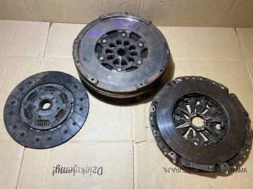 фото thumb №1, A4 b8 рестайлинг 2.0 tdi cgl сцепление колесо двухмассовый прижим диск 0b2105266s