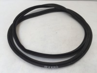 фото thumb №1, Hyundai i20 iii 2021 прокладка кришки багажника задня