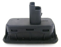 фото thumb №11, Выключатель кнопка задний крышки megane iii новый