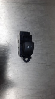 фото thumb №1, Перемикач вікон задня volvo v70 iii xc70 ii s80 08-16r