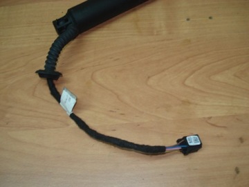 фото thumb №9, Skoda superb iii амортизатор крышки багажника зад левый телескоп 3v9827851e