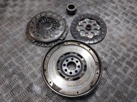 Купить Колесо двухмассовый + диск + прижим + подшипник bmw e46 1.9 8v m43 1223711, фото thumb