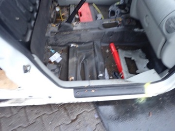 фото thumb №5, Renault kangoo i 03-09 рестайлинг fl порог правый стойка средний четверть 0389