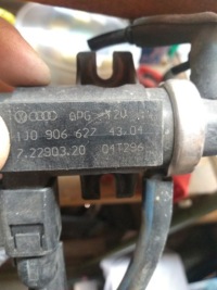 Клапан вакуумa kierunkowy n18 n75 1j0906627b Недорого, фото thumb