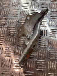 фото thumb №1, Петля капот правый toyota land cruiser 120 02-09