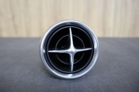 фото thumb №4, Mercedes slk r172 решётка обдув консоли боковая a1728300154