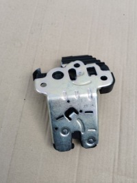 фото thumb №1, Замок крышки audi a1 a5 a6 8r0827505