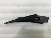 фото thumb №1, Заглушка жабо права dacia sandero 8200763647