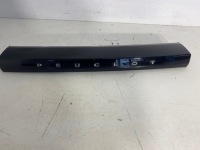 фото thumb №1, Накладка крышки багажника peugeot 2008 ii eu