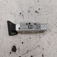 фото thumb №6, Hyundai ix35 выключатель ассистент 93320-2s8009p