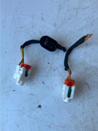 фото thumb №1, Штекер подушки безопасности сиденье peugeot 2008 ii правый левый перед